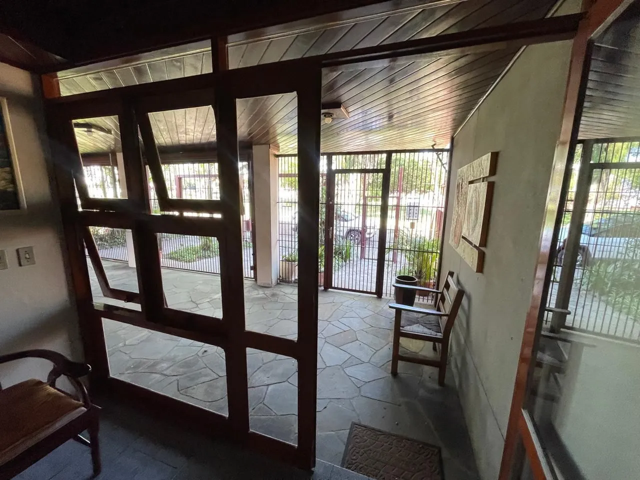 Imagem Apartamento com 02 dormitórios, 01 suíte, 74,53m2 privativos e 02 vagas de garagem cobertas!