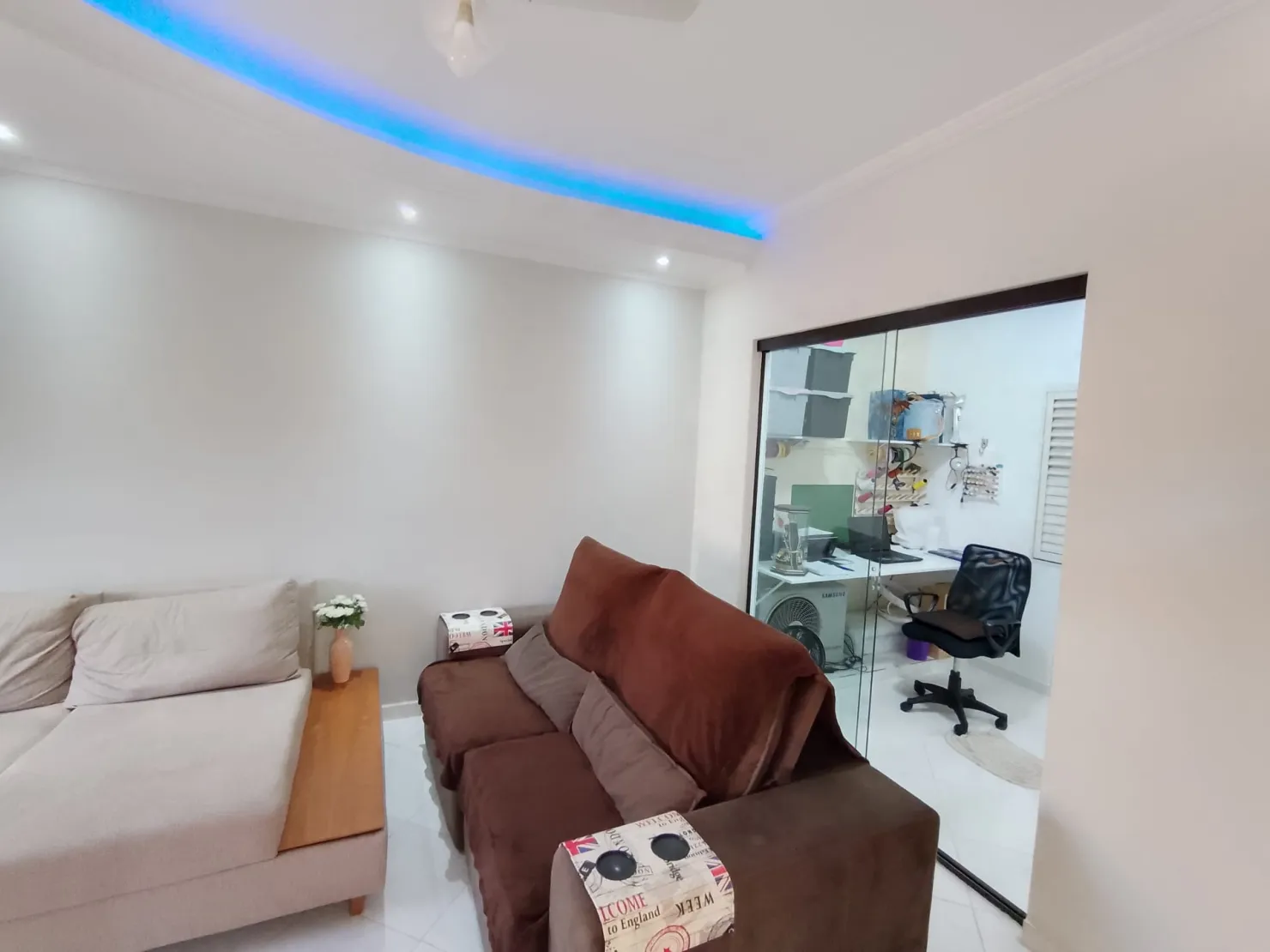 Imagem Casa à venda 3 Quartos, 1 Suite, 5 Vagas, 300M², Jardim Gurilândia, Taubaté - SP