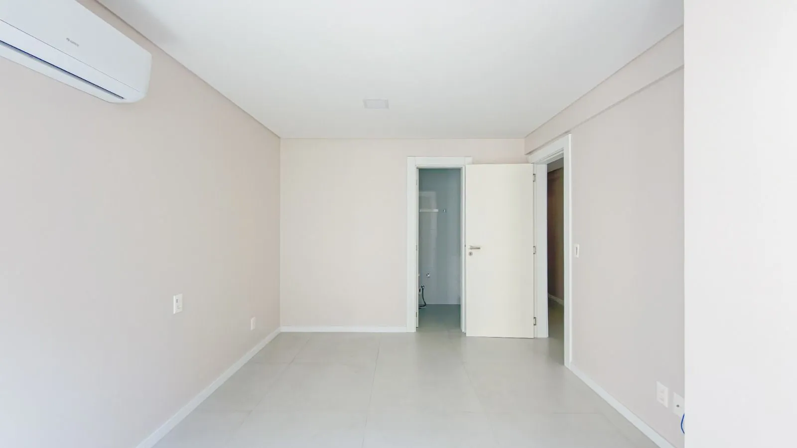 Imagem Cobertura à venda em Torres, Prainha, com 2 quartos, 223m2