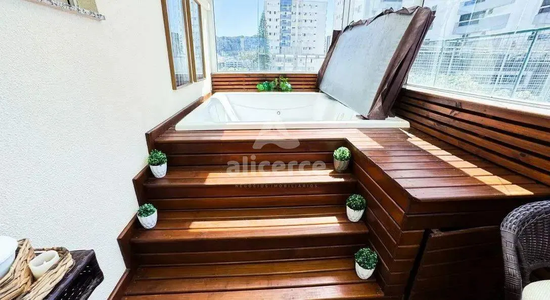 Imagem Apartamento Garden à venda com 3 quartos 2 suítes, 132,46m² em Kobrasol São José