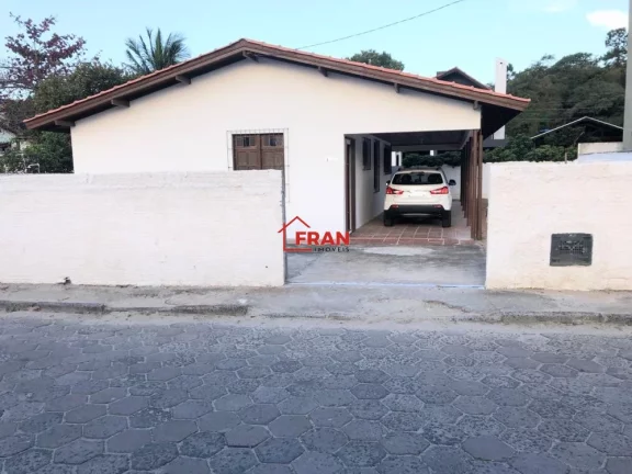 Foto do imóvel Casa a Venda no bairro Ingleses do Rio Vermelho - Florianópolis, SC