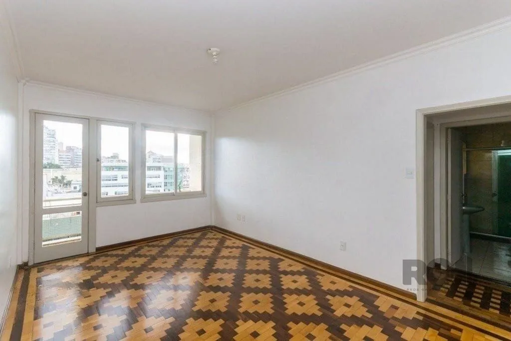 Imagem Excelente apartamento de 126m² com 3 dormitórios e sacada.