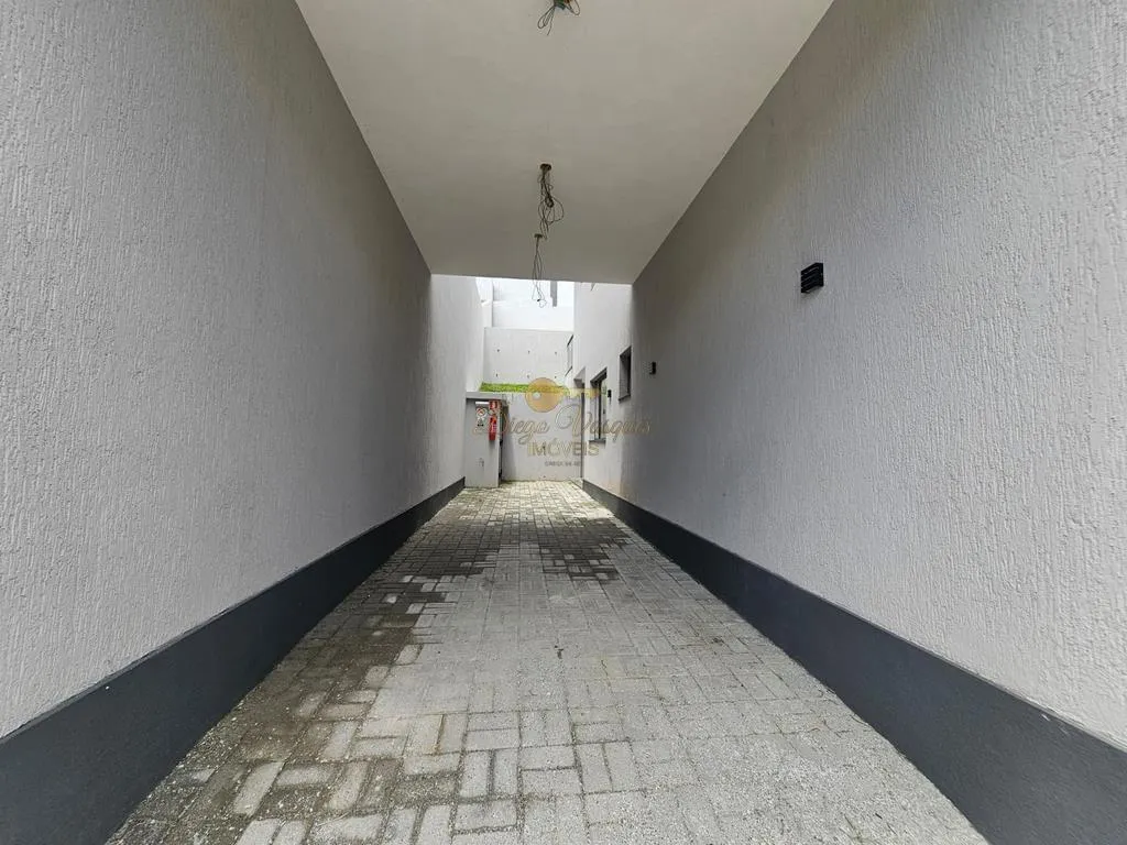 Imagem Casa em Condomínio para Venda em Teresópolis / RJ no bairro Golfe
