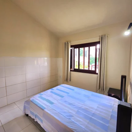 Imagem Casa Térrea em Garopaba-SC: 3 Dorms, Churrasqueira, Vista Privilegiada, Próx. ao Centro