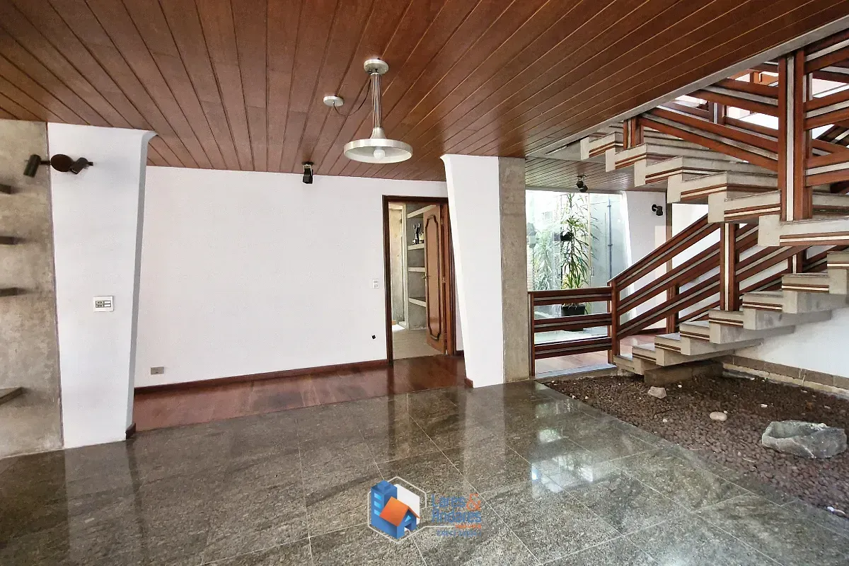Imagem Casa para venda em Santo Amaro com 6 quartos, sendo 4 suítes, 570m²