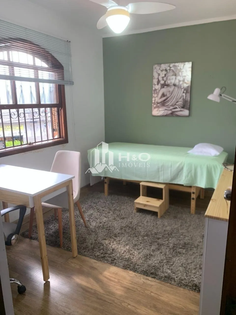 Imagem Sobrado à venda no bairro Jacuí com 100m², 3 dormitórios, quintal e 4 vagas de garagem