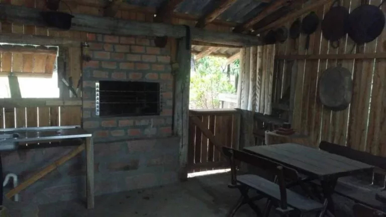 Imagem Belo Sítio com 2.160m² – Frente para o Asfalto – Águas Claras, Viamão/RS.