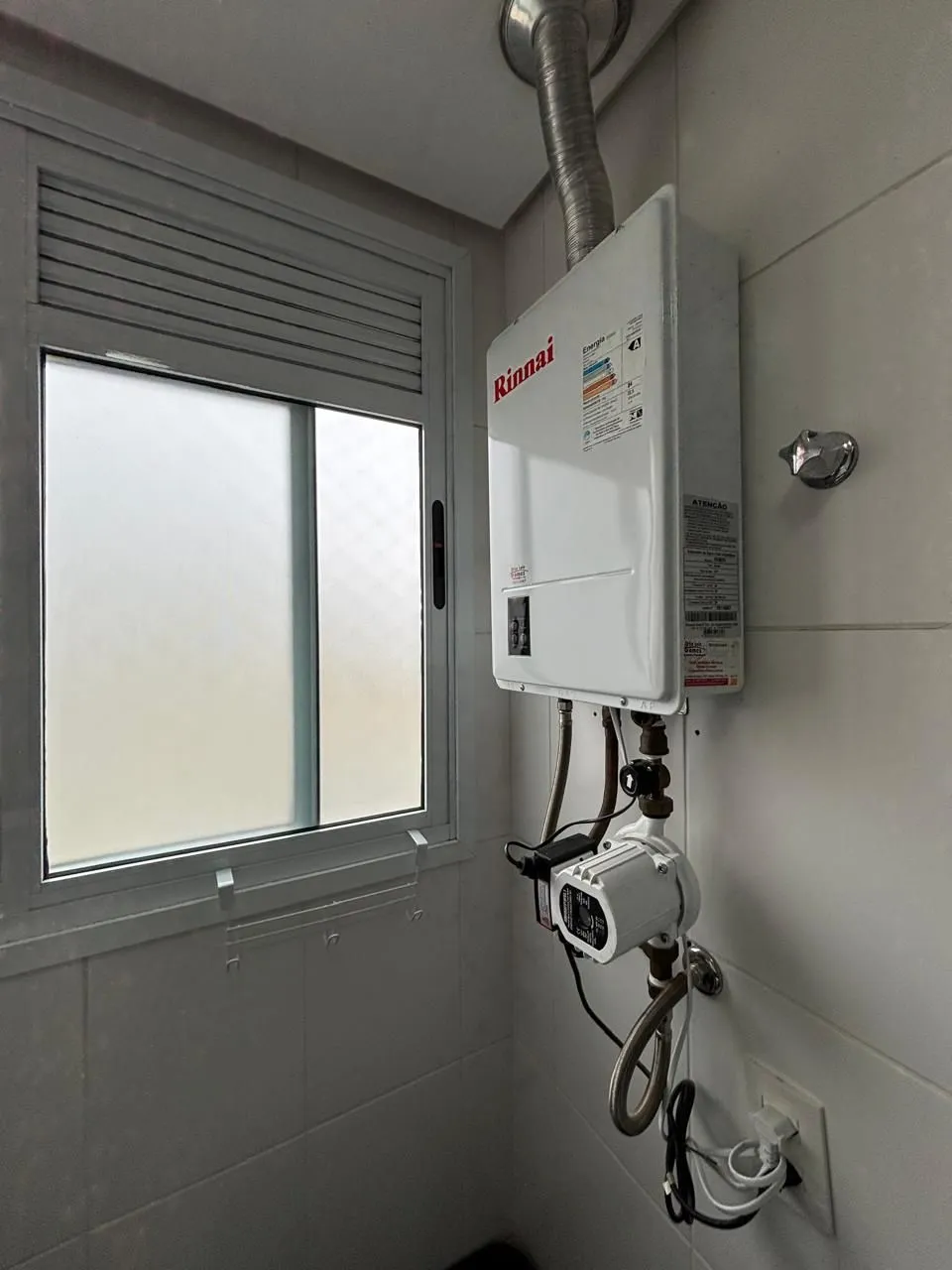Imagem Apartamento de 3 quartos, suíte e 1 vaga de garagem no bairro Santo Antônio POA