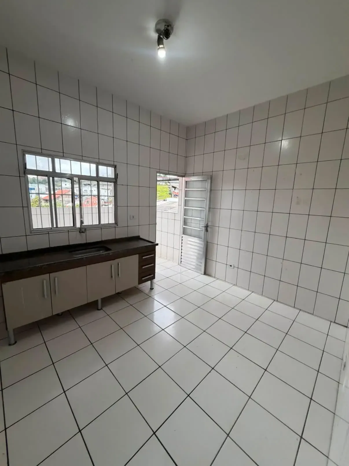 Foto do imóvel Casa com 2 Quartos para Alugar, 125 m² em Panorama (Polvilho) - Cajamar
