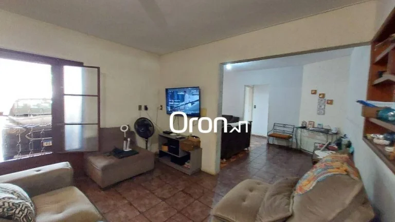 Imagem Casa à venda, 333 m² por R$ 699.000,00 - Jardim Planalto - Goiânia/GO