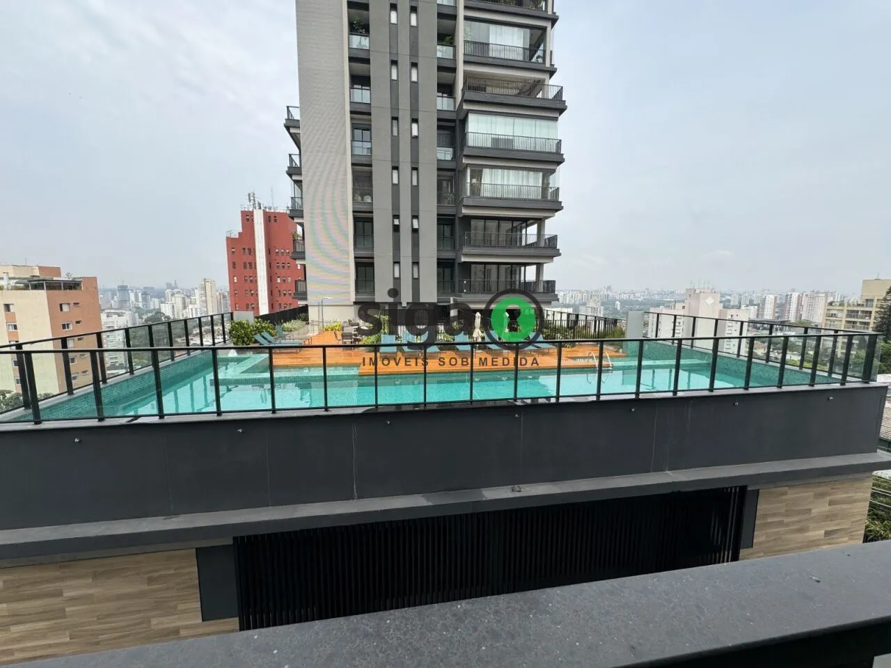Imagem Apto à Venda na Vila Madalena com 127m², 3 quartos sendo 2 suites, 2 vagas no contrapiso.