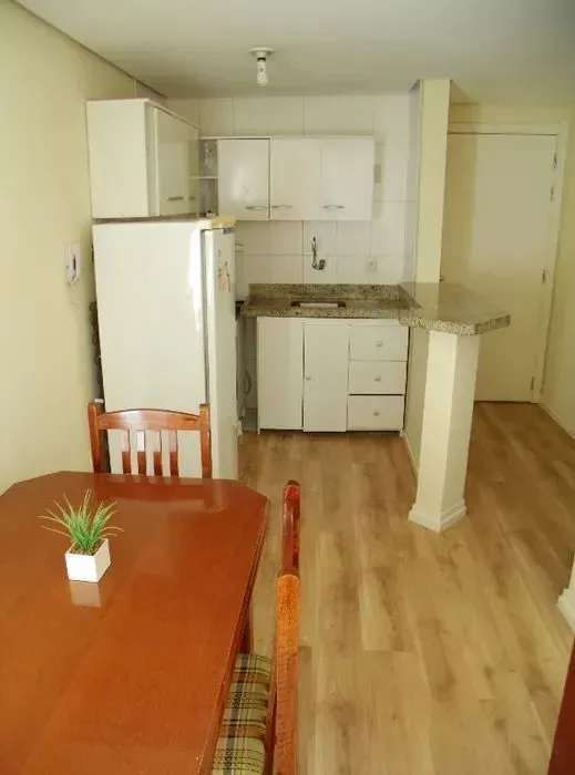 Imagem Apartamento de 01 dormitório em edifício com infraestrutura no Centro de Porto Alegre-RS