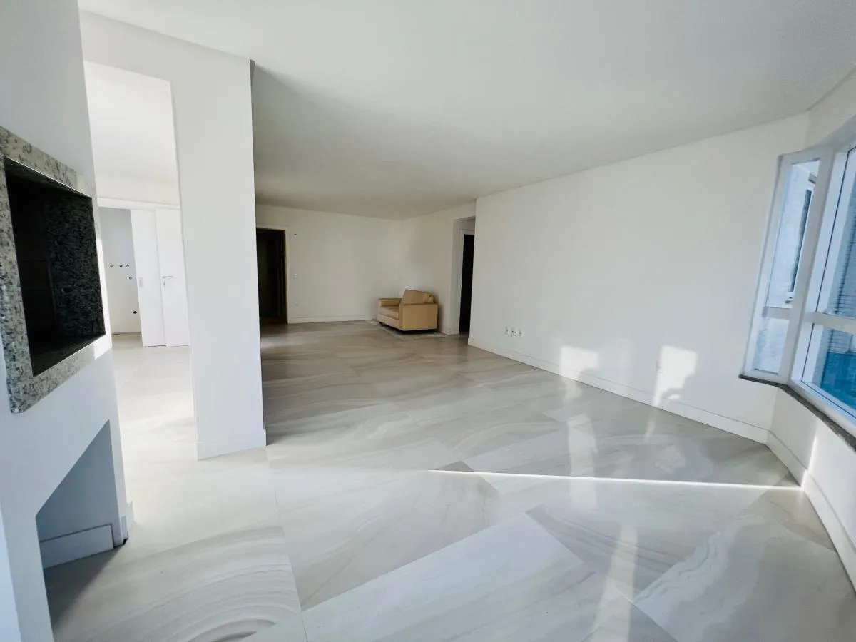 Imagem Apartamento Zona Central para Venda em Balneário Camboriú, CENTRO, 3 dormitórios, 3 suítes, 4 banheiros, 2 vagas
