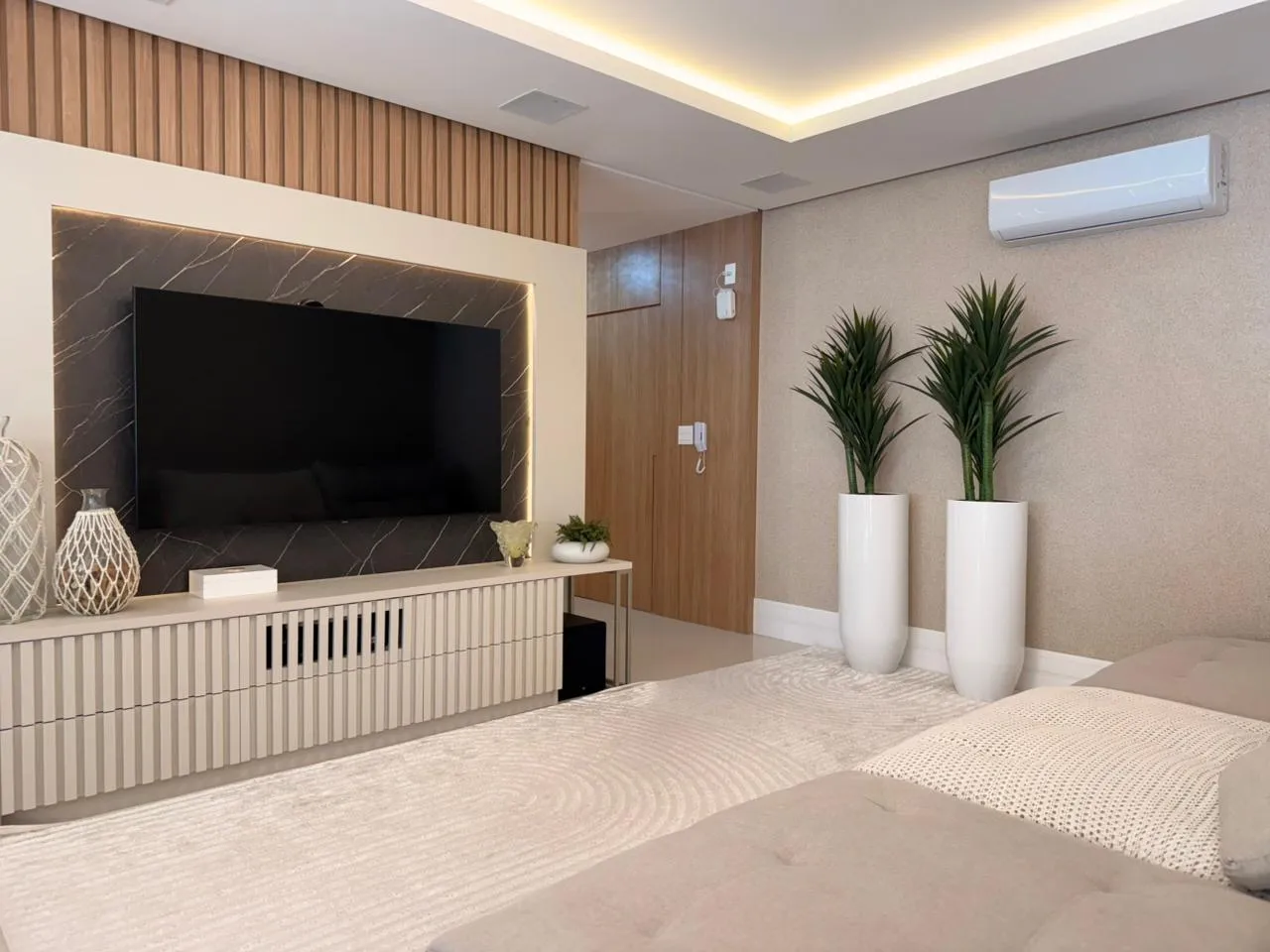 Imagem Apartamento com vista para o mar à venda com 292m2 por R$ 9.500.000,00