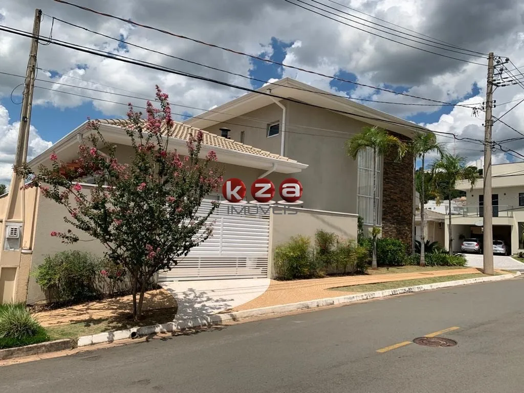 Imagem Impecável casa em condomínio à venda em Valinhos-SP, bairro Pinheiro: 3 quartos, 3 suítes, 3 salas, 5 banheiros, 4 vagas, 265m².