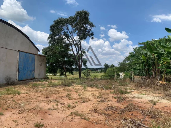 Imagem Área de 60 mil m² para Locação em Porangaba/SP