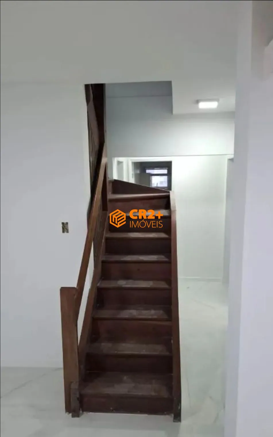 Imagem Vendo Cobertura Reformada nas Graças com 196m² e 2 Vagas - Oportunidade Única!