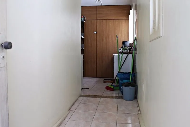 Imagem Predio para Venda - 236m², 0 dormitórios, 4 vagas - Menino Deus
