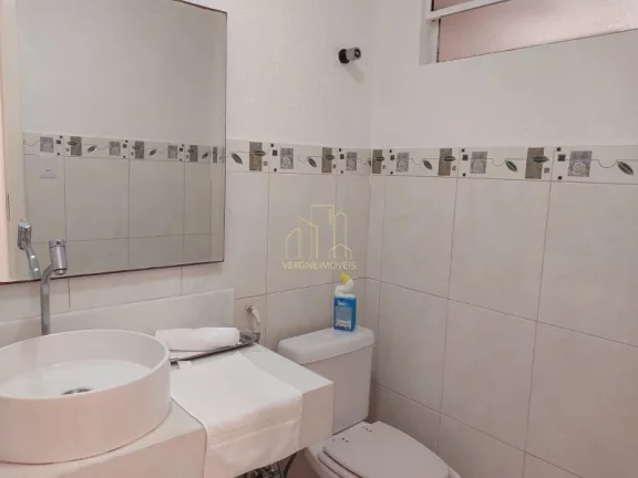 Imagem Casa de Luxo em Condomínio: 4 Quartos, 3 Suítes, 3 Salas em Piatã, Salvador-BA - 230m² de Pura Elegância e Conforto!