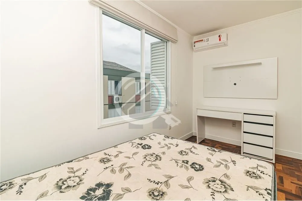 Imagem Ótimo apartamento de 2 dormitórios, 48m² privativos, banheiro social, living, cozinha e área de ...