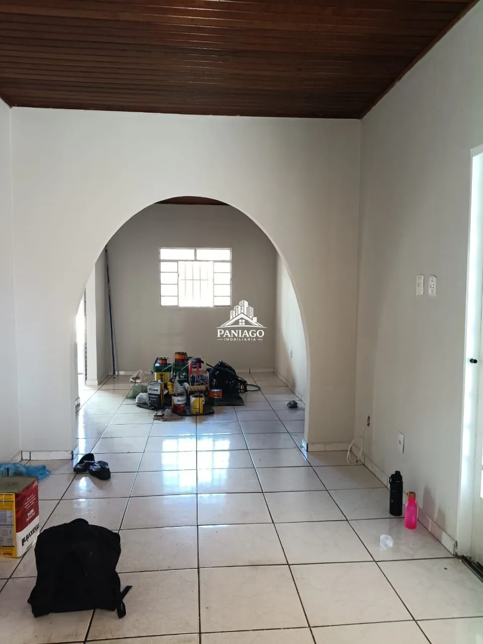 Imagem CASA À VENDA NO CPA IV 2/4 SENDO UMA SUITE
