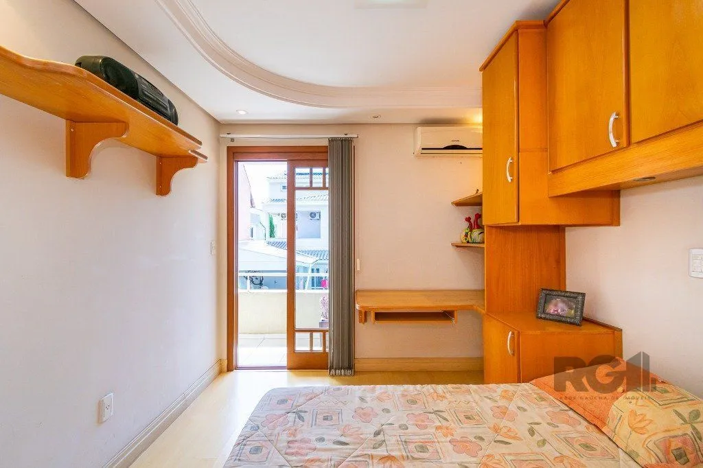 Imagem Casa em condominio no Sarandi de 3 dormitórios 2 vagas e infra