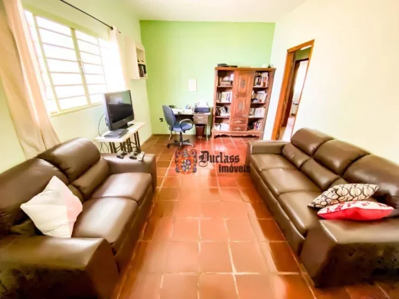 Imagem Chácara com 3 dormitórios à venda, 1000 m² por R$ 550.000,00 - Recanto dos Dourados - Campinas/SP
