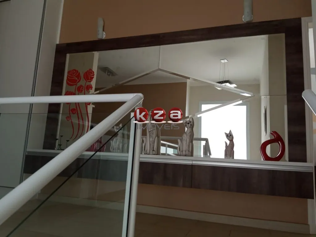 Imagem Imperdível oportunidade! Casa no condomínio Portal do Jequitibá à venda em Valinhos-SP, 3 suítes, 2 salas, 4 banheiros, 4 vagas de garagem e 278m².