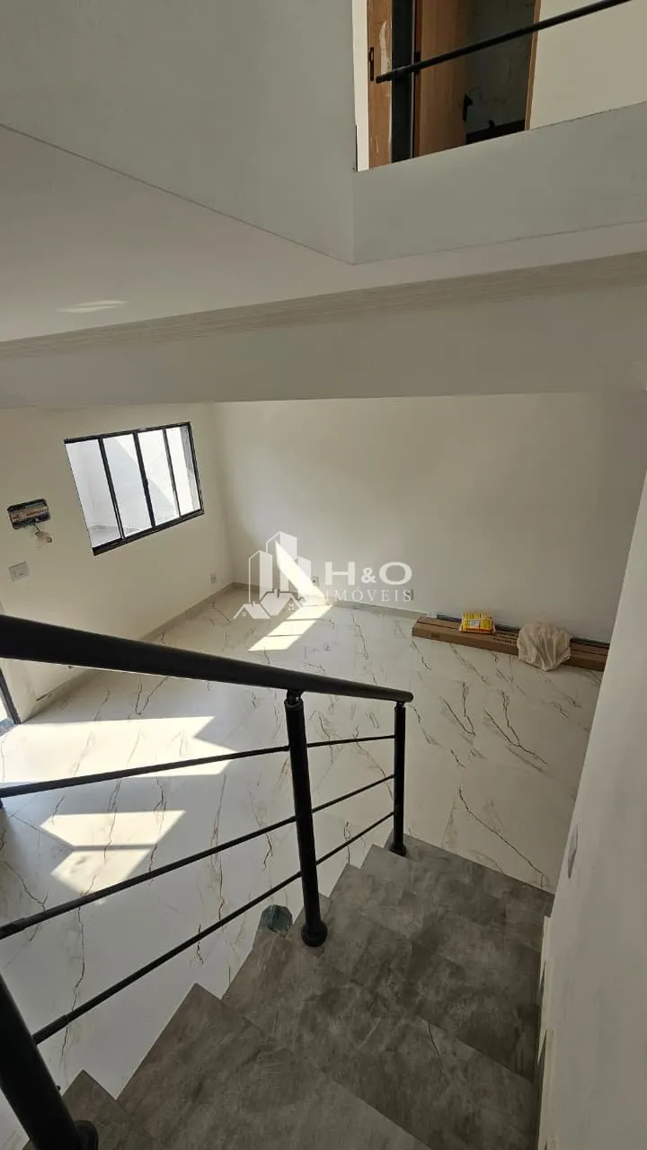 Imagem Sobrado à Venda com 2 Dormitórios, 2 Vagas e Quintal - 90m² - R$ 479.000 - Vila Campanela