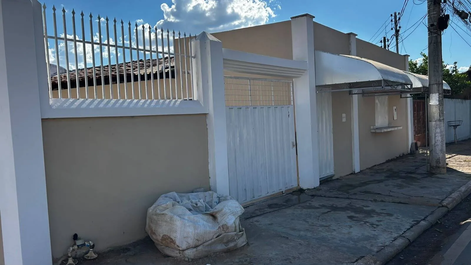 Imagem Casa 3 Quartos ágio, bairro parque Cuiabá