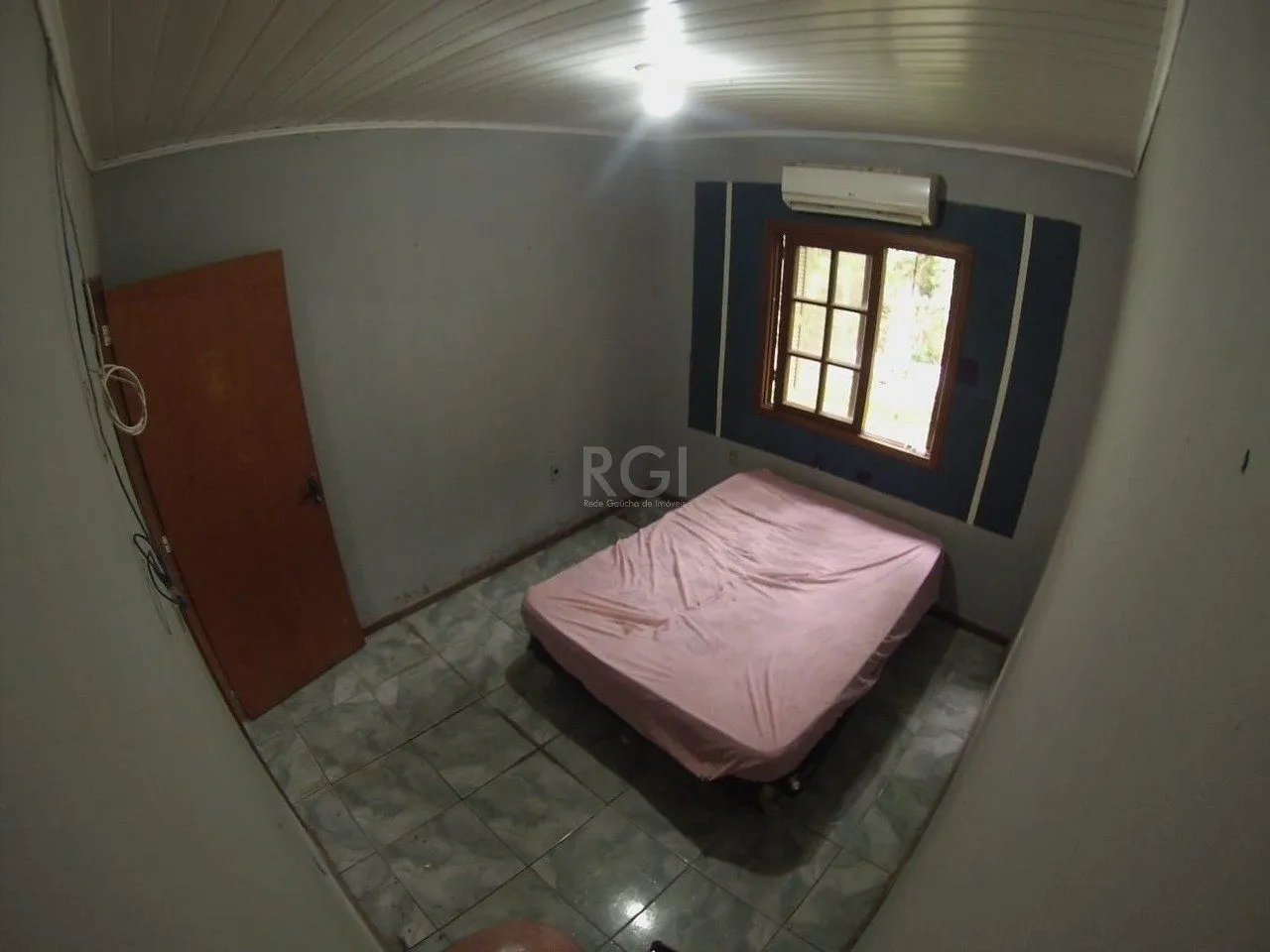 Imagem Casa 5 dormitórios no bairro Ponta Grossa