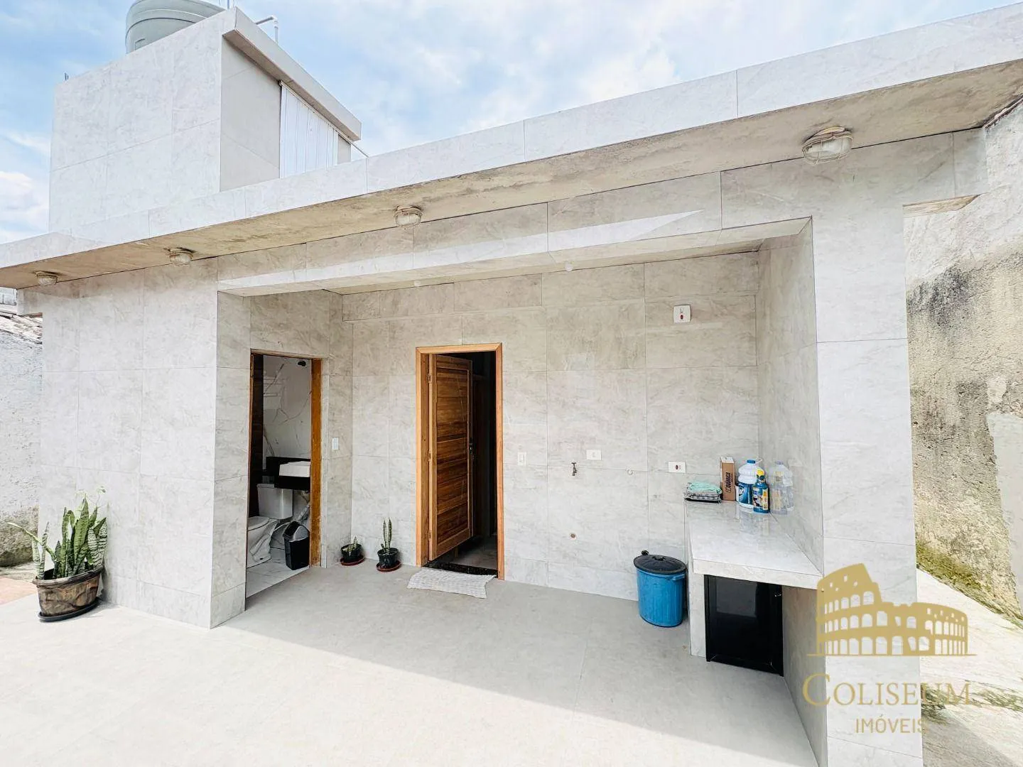 Imagem Casa com 3 dormitórios à venda por R$ 770.000,00 - Jardim Anhangüera - Praia Grande/SP