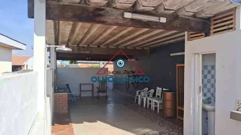 Imagem Casa Térrea Jardim D'Abril - 2 dormitórios com suíte - Vagas - Varanda