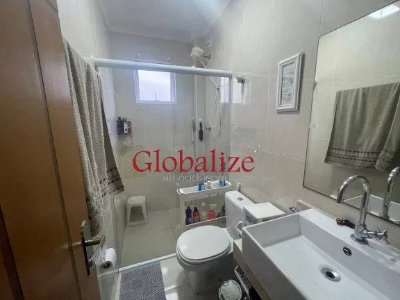 Imagem Casa com 3 dormitórios, área de lazer, churrasqueira no Marapé em Santos