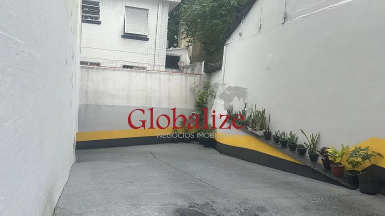 Imagem Apartamento de 2 dormitórios com 1 vaga de garagem no bairro da Vila Mathias em Santos por R$425.000,00.