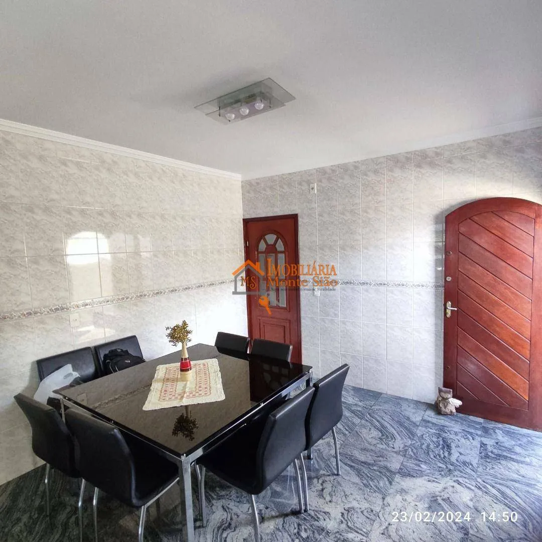 Imagem Sobrado com 3 dormitórios à venda, 198 m² por R$ 897.000,00 - Jardim Vila Galvão - Guarulhos/SP
