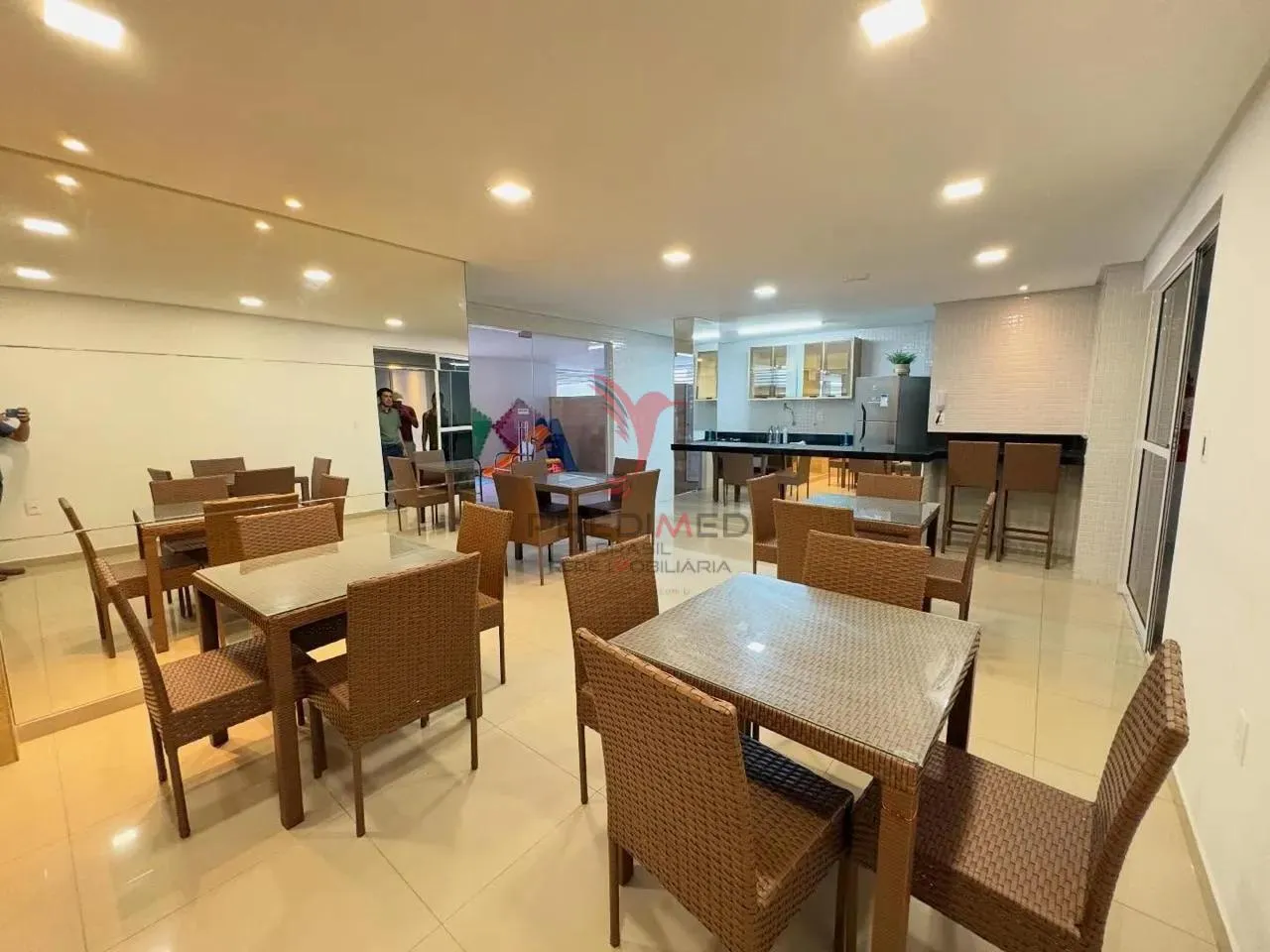 Imagem Apartamento dois quartos. Prédio novo.Aeroclube