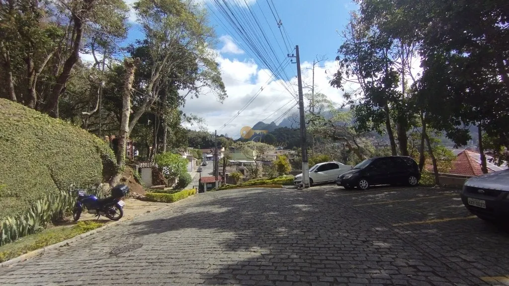 Imagem Apartamento para Venda em Teresópolis / RJ no bairro Araras