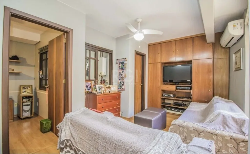 Imagem Casa para Comprar com 199 m² por R$ 1.180.000,00 - Boa Vista - Porto Alegre/RS