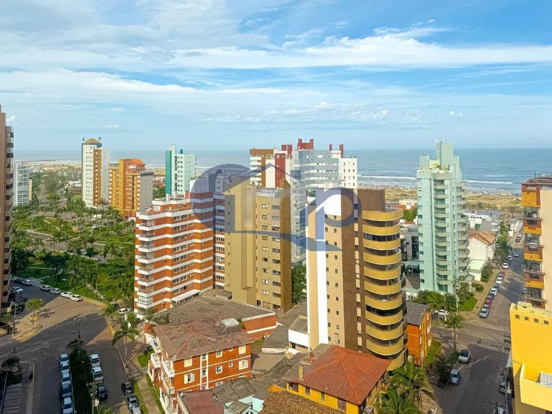 Imagem Apartamento á venda com 3 dormitórios no centro de Torres/RS