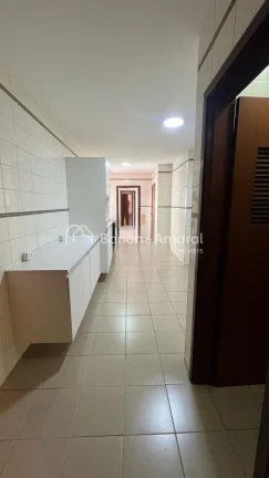 Imagem Excelente apartamento em prédio no coração do Cambuí , no Edifício Saint Paul.

Apartamento con...