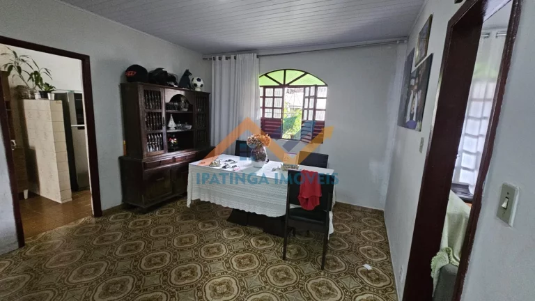 Imagem Casa à Venda em Imbaúbas, Ipatinga: 3 Dormitórios por R$780k