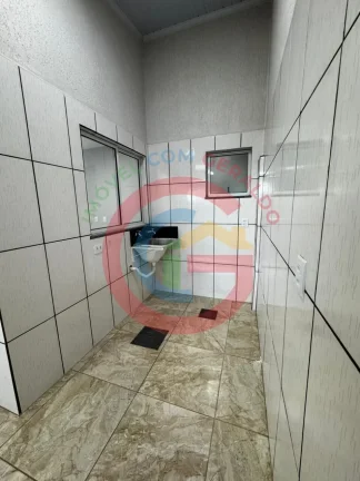 Imagem Casa térrea em condomínio. 2 quartos com 2 vagas.