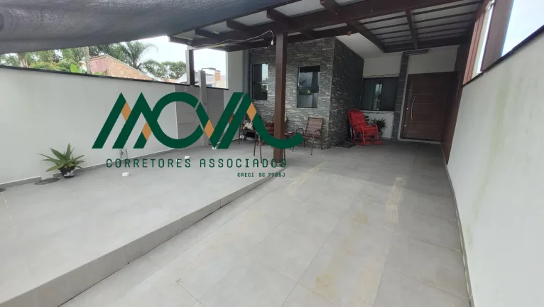 Foto do imóvel Casa no balneário Cambiju em Itapoá SC