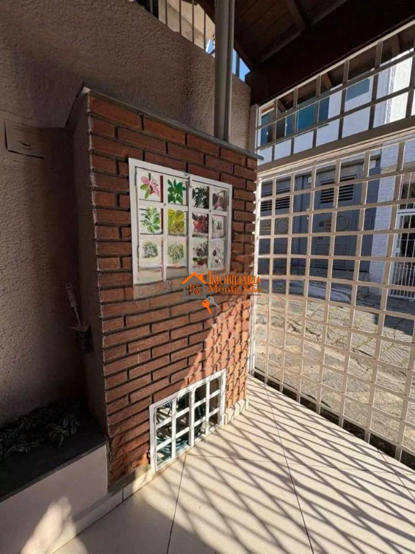 Imagem Casa com 2 dormitórios à venda por R$ 629.000,00 - Vila Galvão - Guarulhos/SP