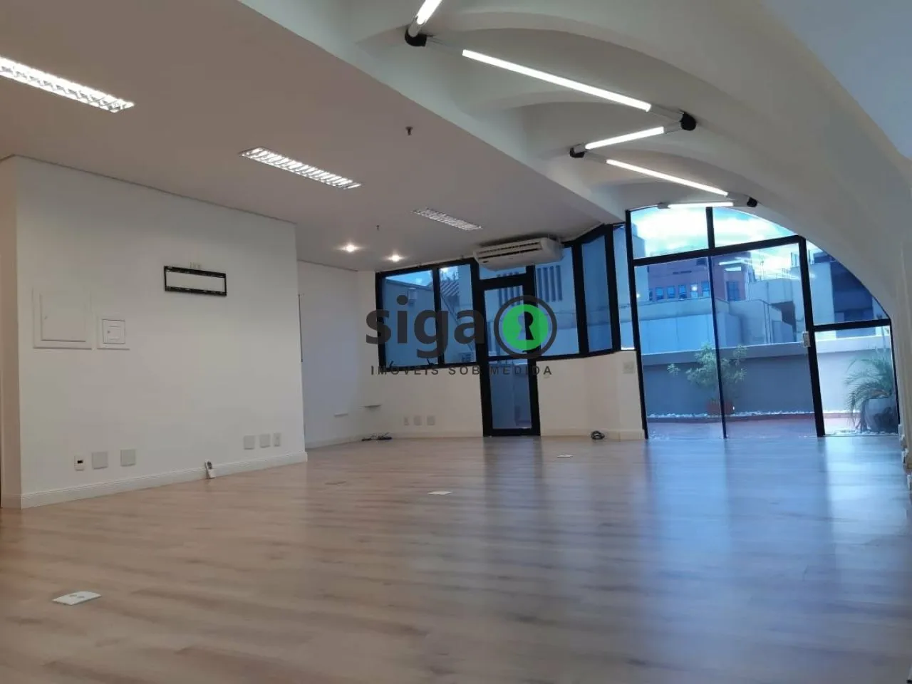 Imagem Conjunto Comercial no Berrini Business Center (Brooklin)- VENDA!!!