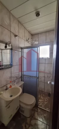 Imagem Imperdível casa à venda em Francisco Morato-SP, Jardim Professor, com 3 quartos, 1 sala, 3 banheiros, 2 vagas de garagem.