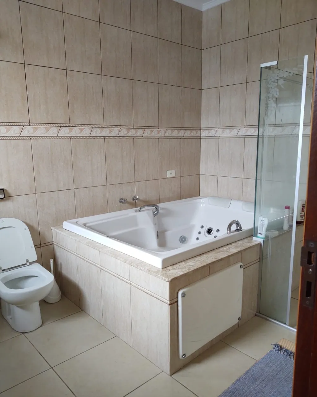 Imagem Lindo Sobrado de 4 Dormitórios no Cond. Residencial Portobello