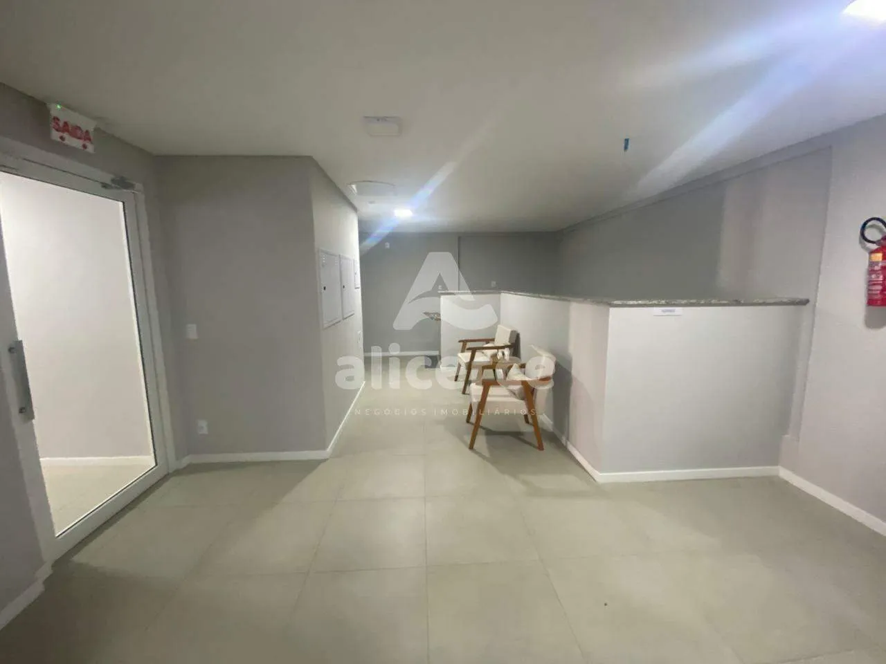 Imagem Studio Garden Novo Mobiliado com Terraço Privativo e Vaga de Garagem no Centro de Florianópolis