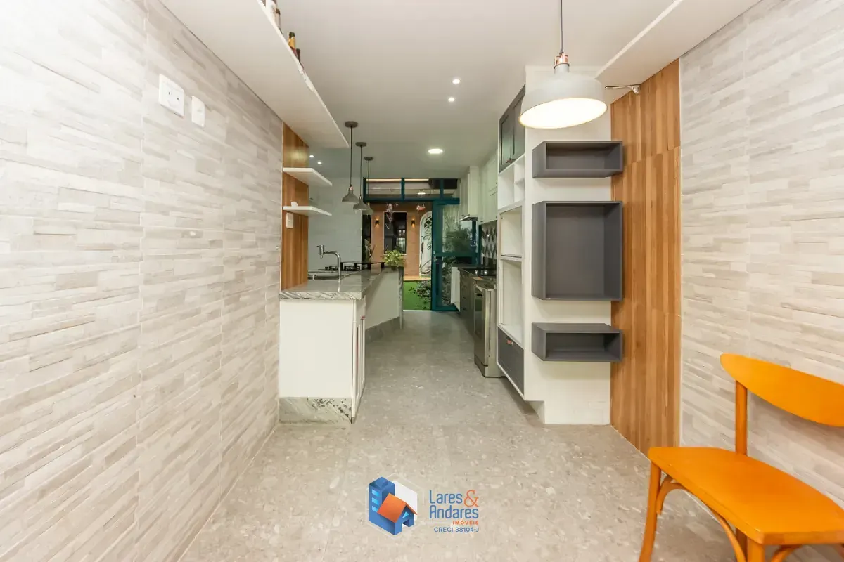 Imagem Casa para venda em Vila Clementino com 3 quartos, sendo 1 suíte, 297m²